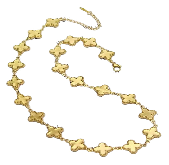 LlLIA CLOVER NECKLACE