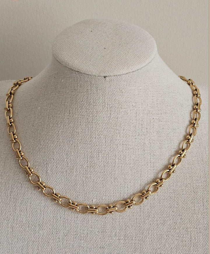 DALIA NECKLACE