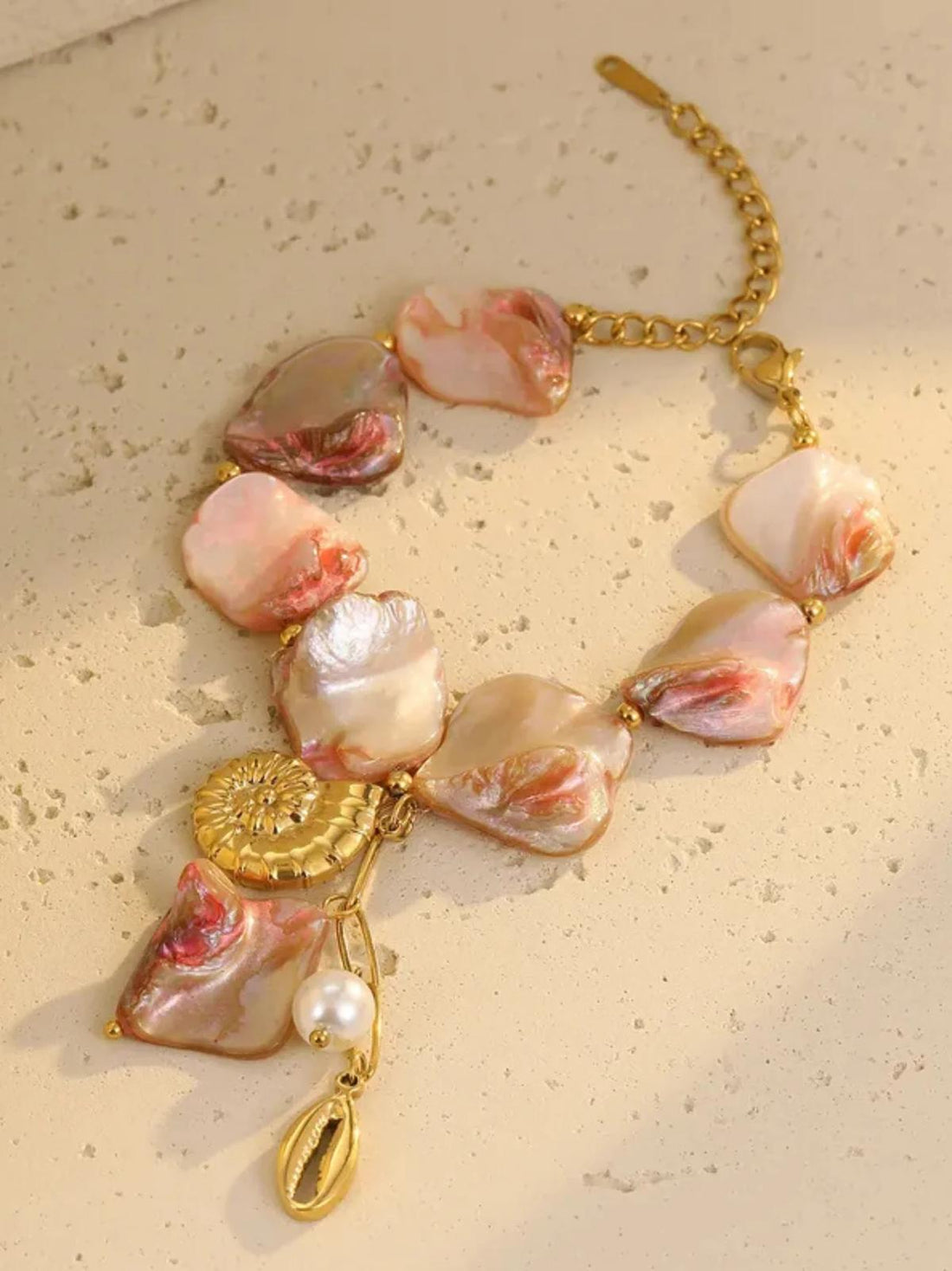 SUN KISSED NECKLACE AND BRACELET