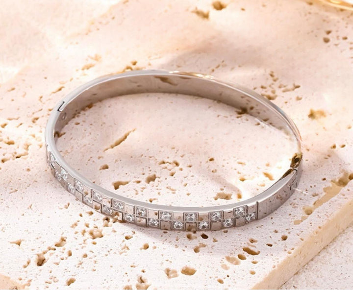 BAE BANGLE