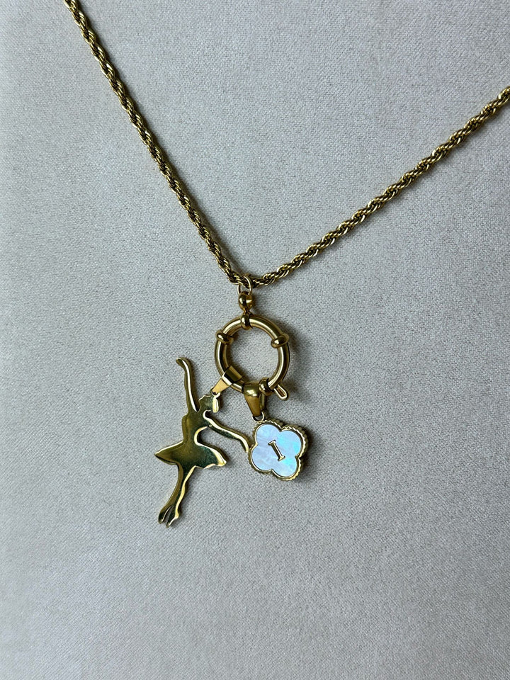 FINE TWISTED NECKLACE