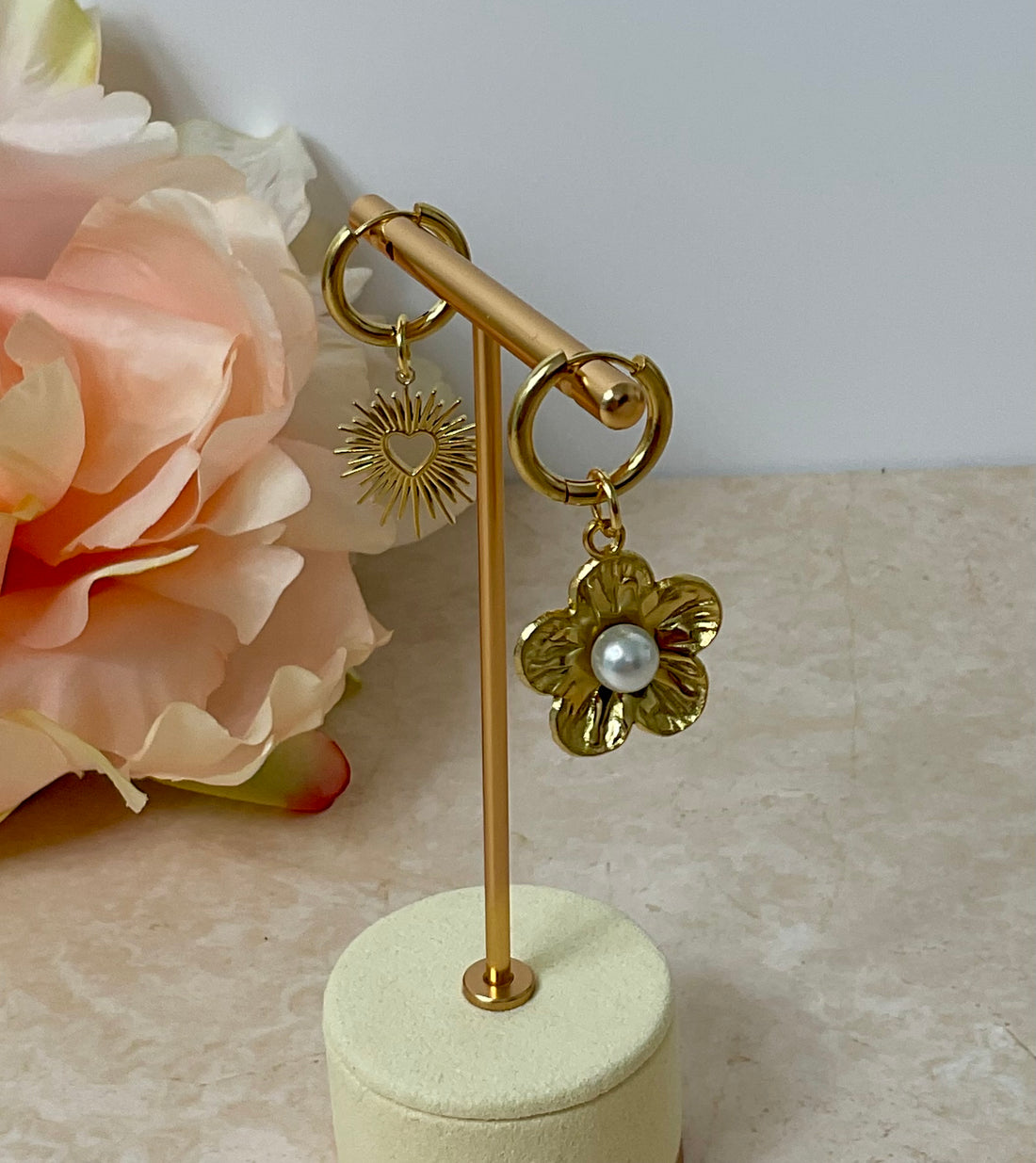 ISABELLE HOOP CHARM EARRING