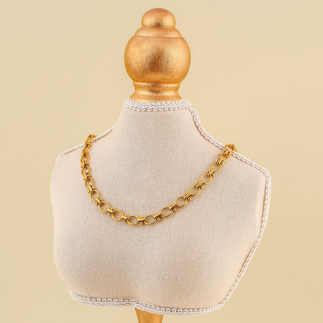 DALIA NECKLACE