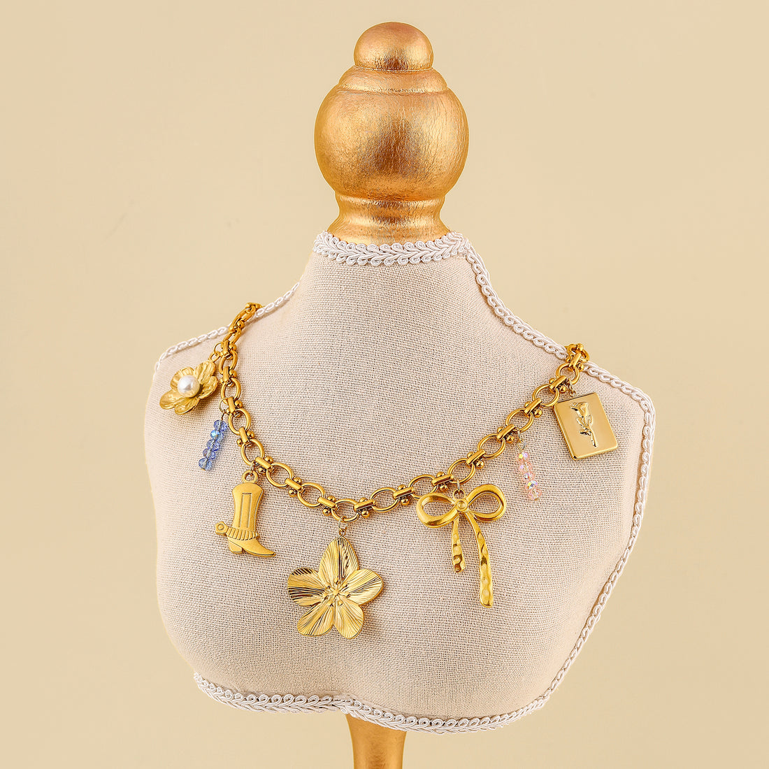 DALIA NECKLACE