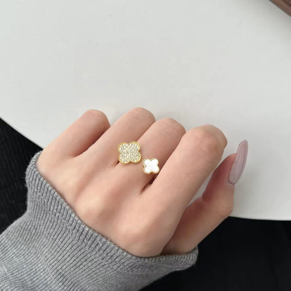 ORABELLA CLOVER RING
