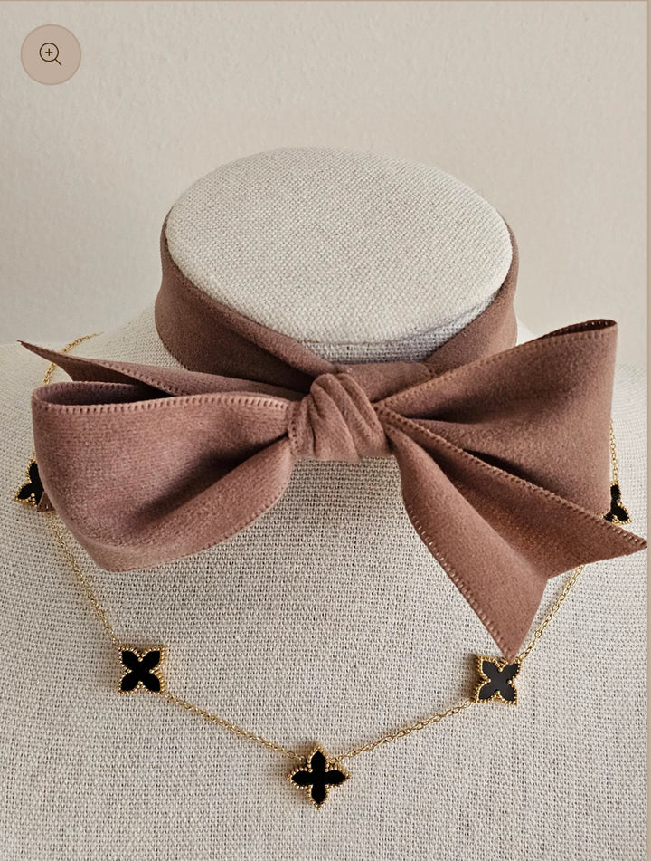 ARIANA NECKLACE