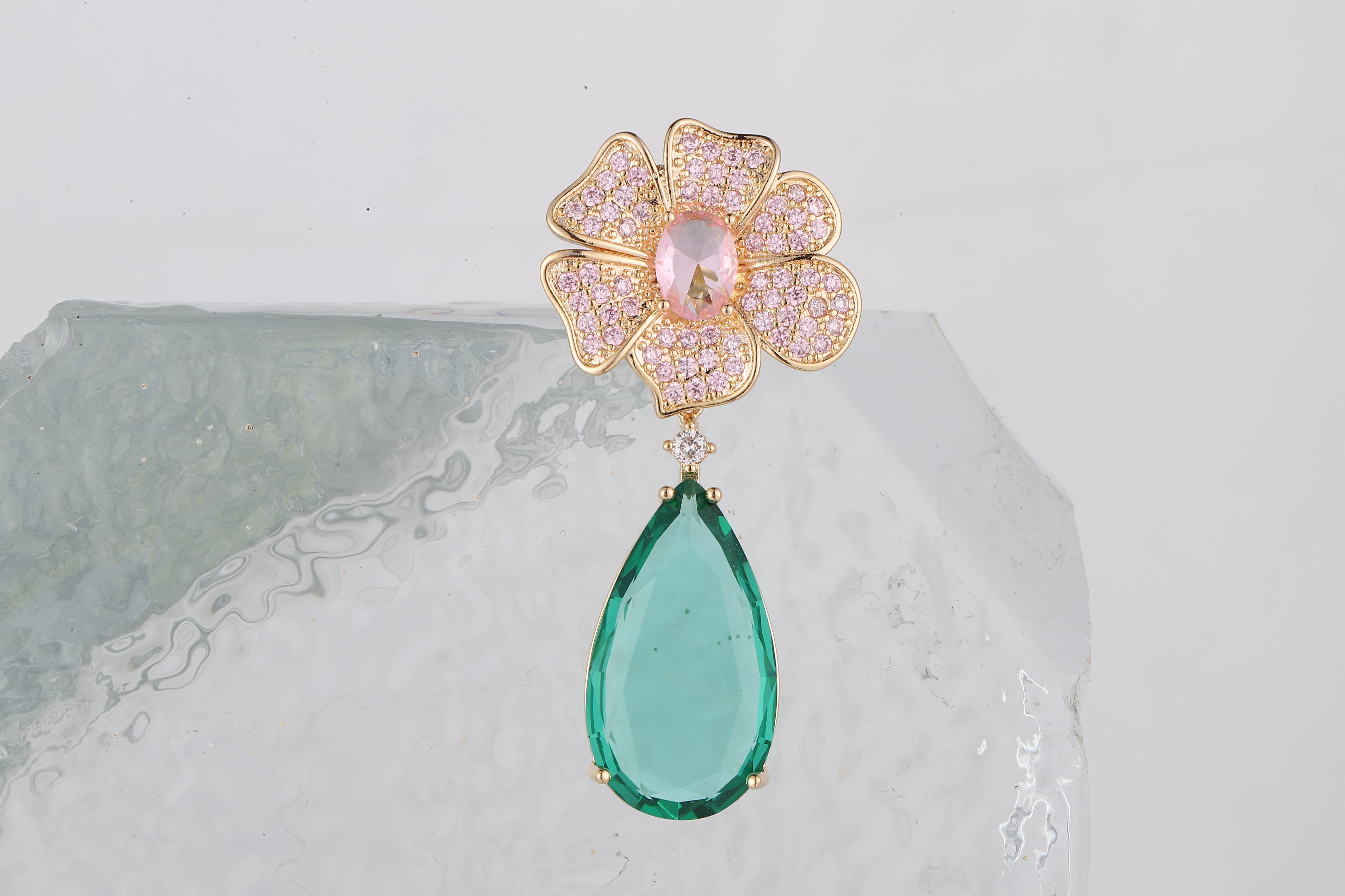 MELARA FLOWER EARRINGS