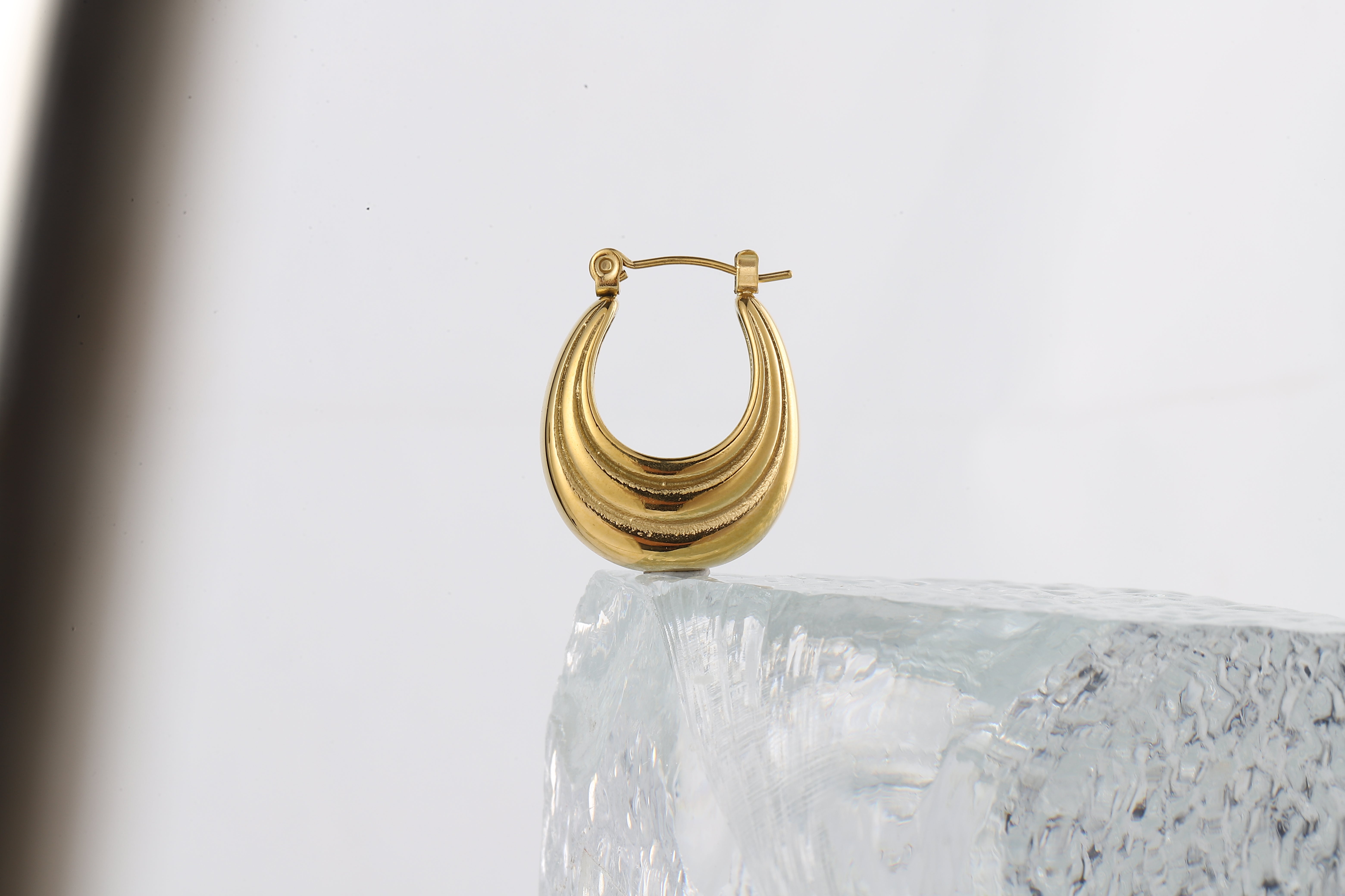 BERLIN HOOP EARRINGS