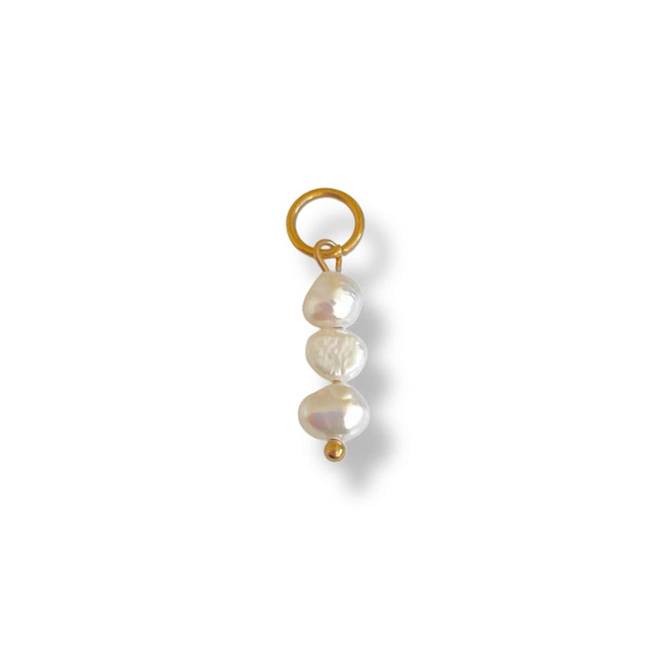 TRIPLE PEARL CHARM