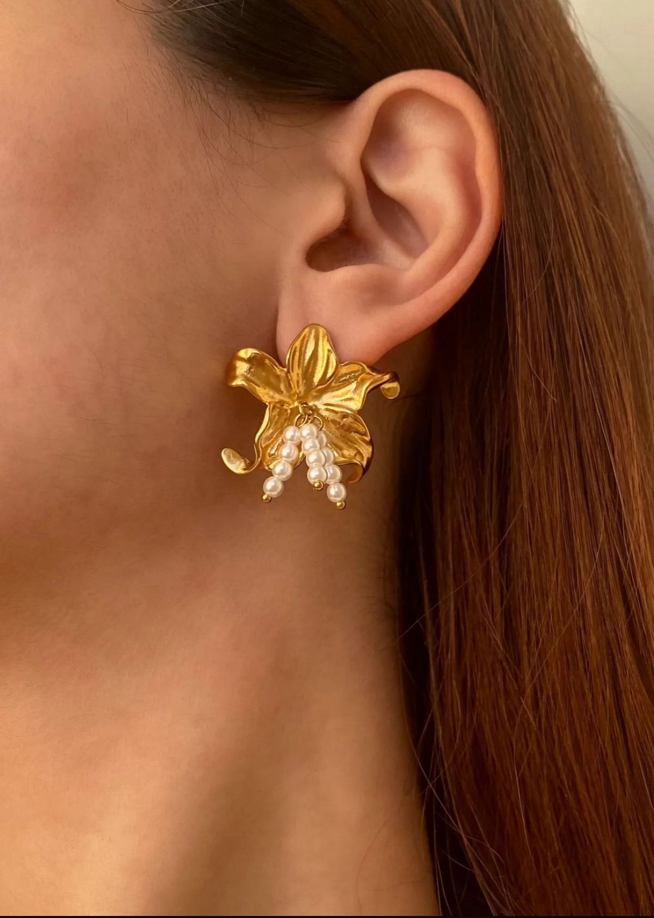 Parelbloem oorbellen