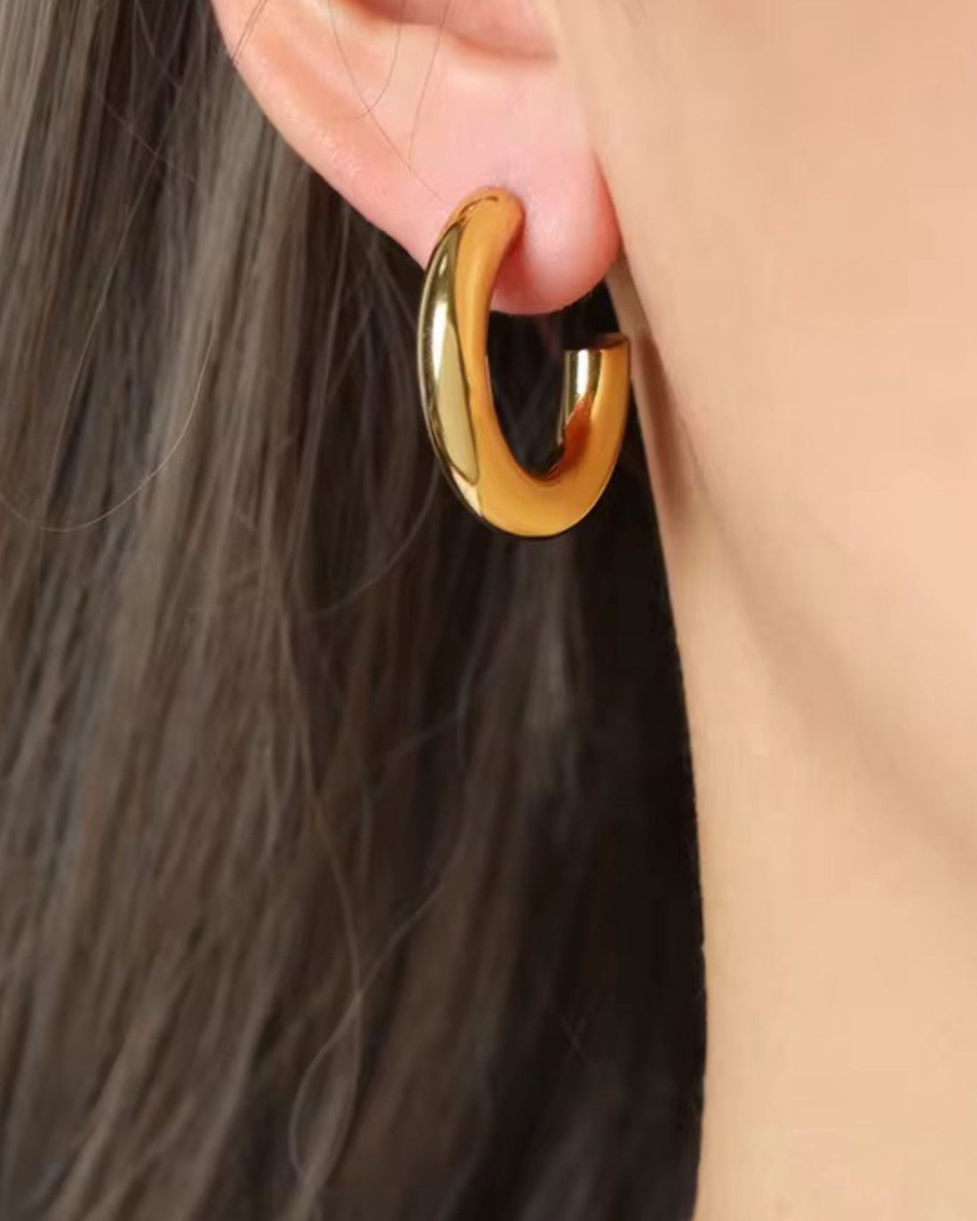 BIG TUBE HOOP EARRING