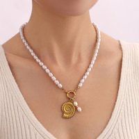 SHELL PEARL CLASP NECKLACE