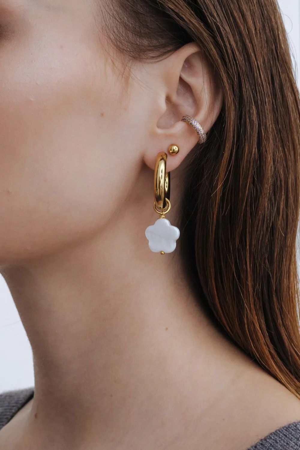 WHITE CLOVER EARRINGS