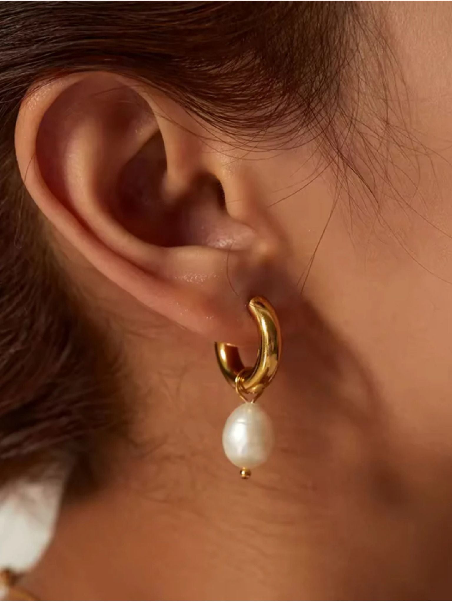 FRESH PEARL EARRINGS