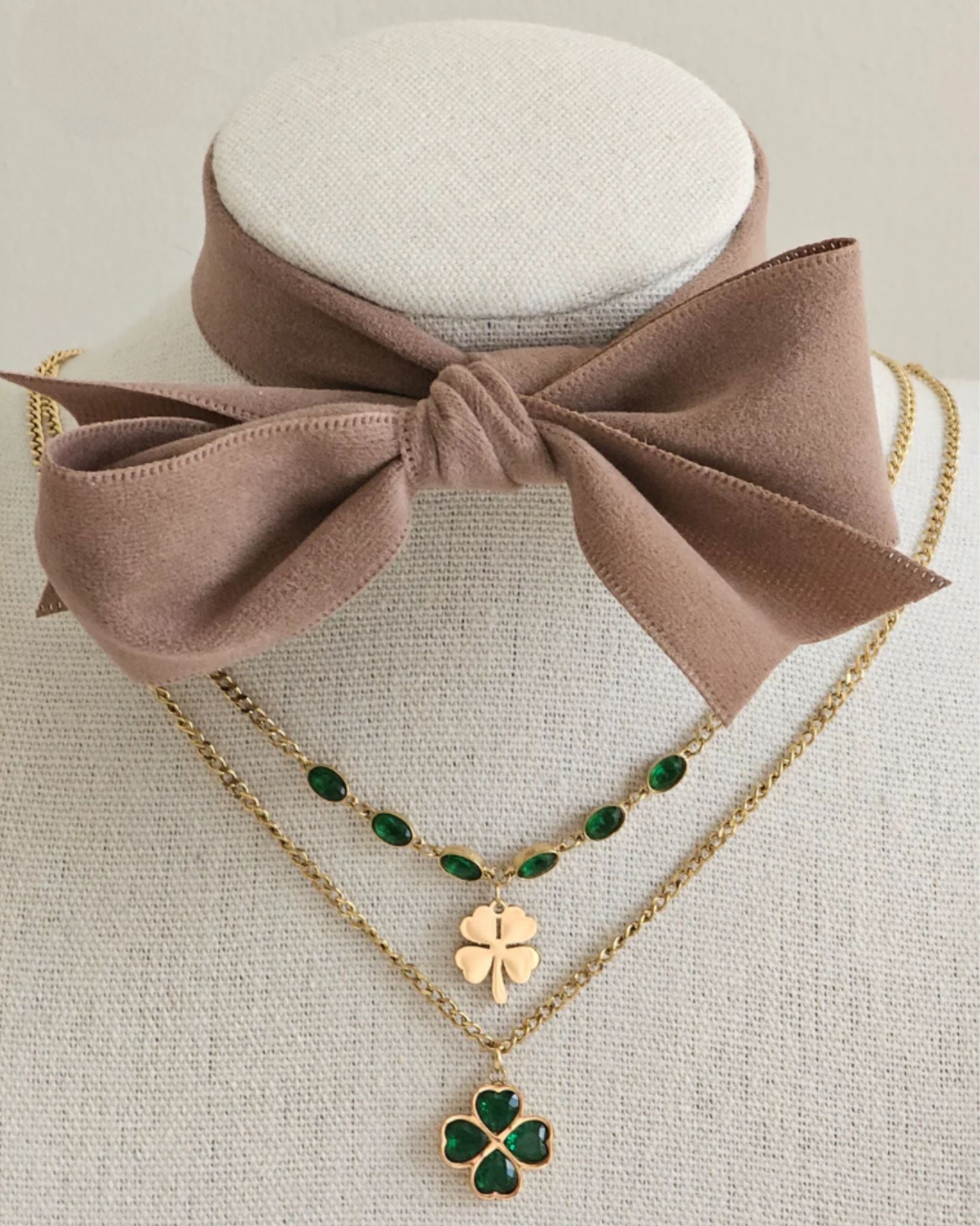ELIANA DOUBLE CLOVER NECKLACE