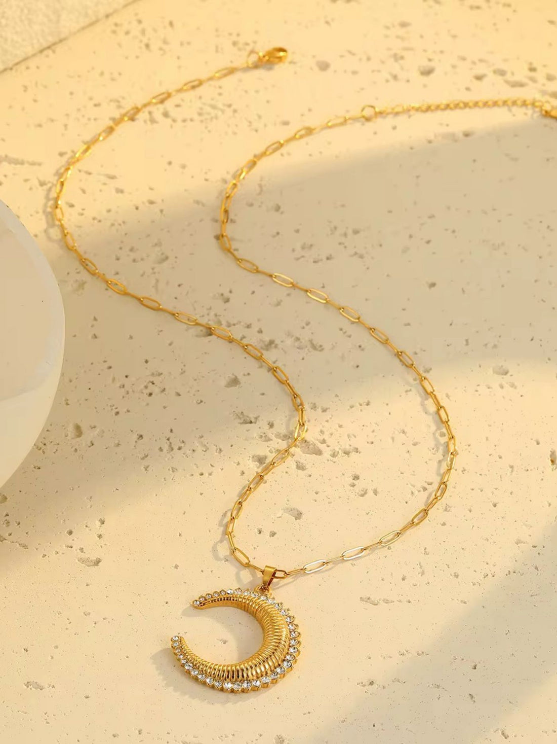HELIOS NECKLACE