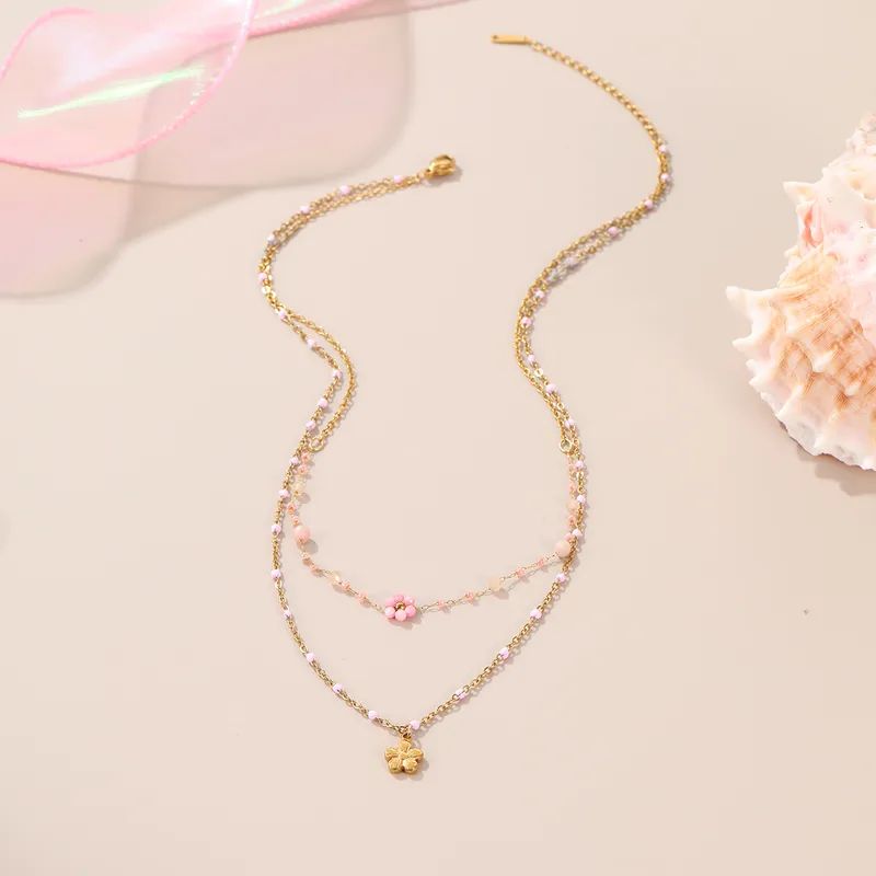 Slim gold necklace with round pendant for her
