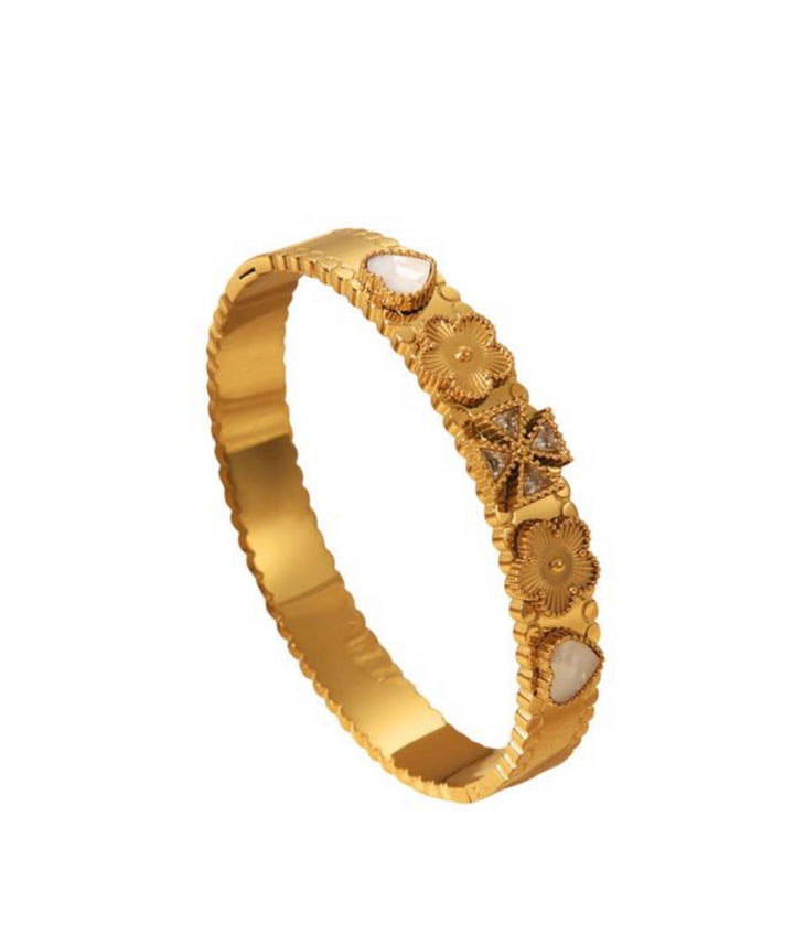 Gold bracelet with floral pattern for her