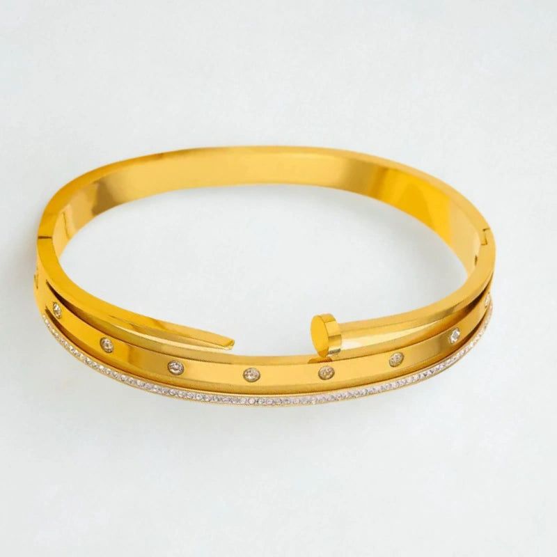 Classic gold stainless steel bracelet for her