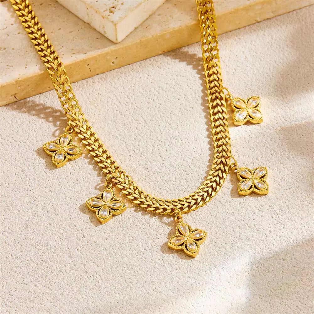 Beautiful gold necklace with flower pendant for her