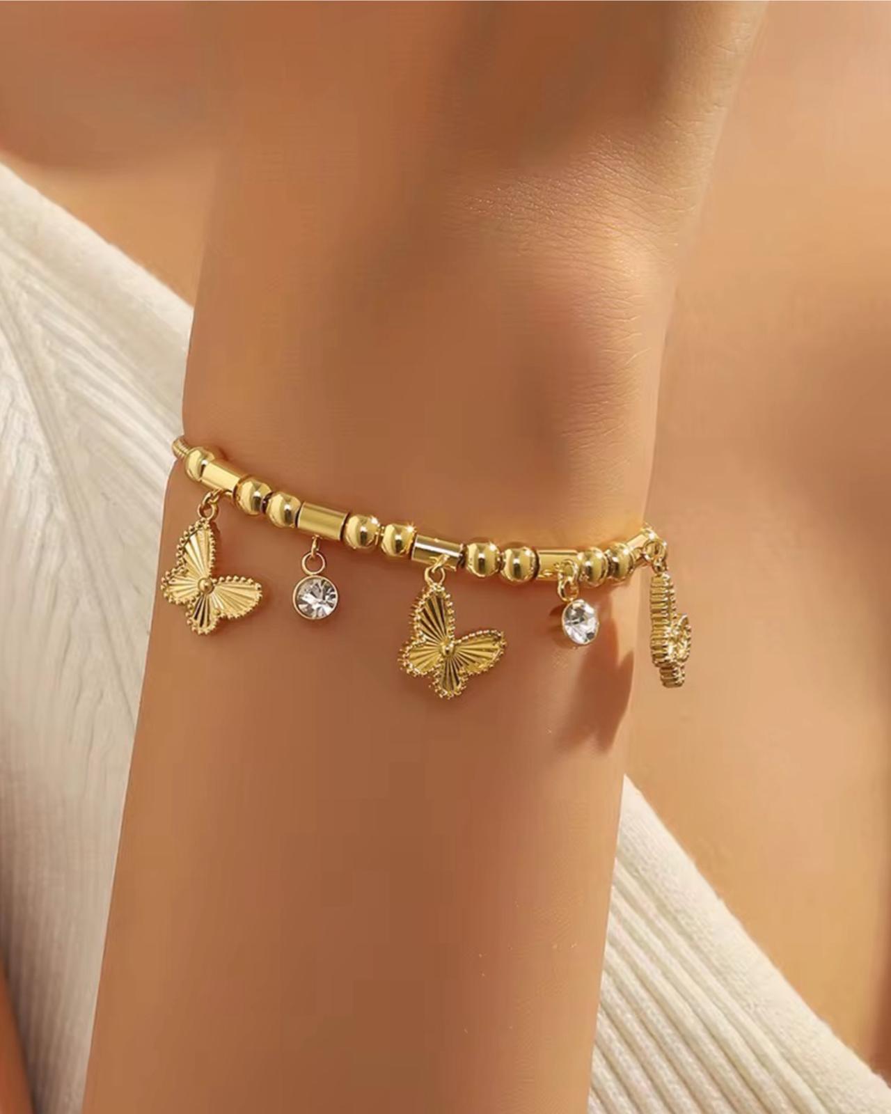 Elegant bracelet with charms for her