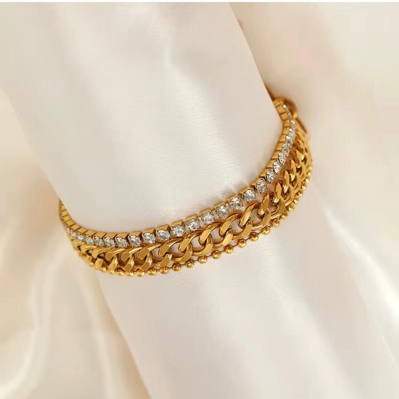 Gold chain bracelet with diamonds for her