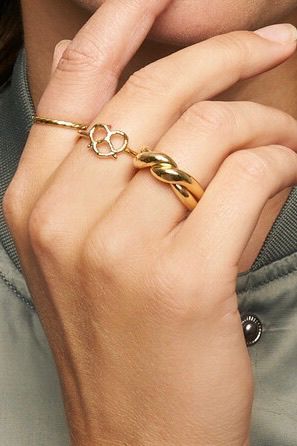 Beautiful gold plated ring for her