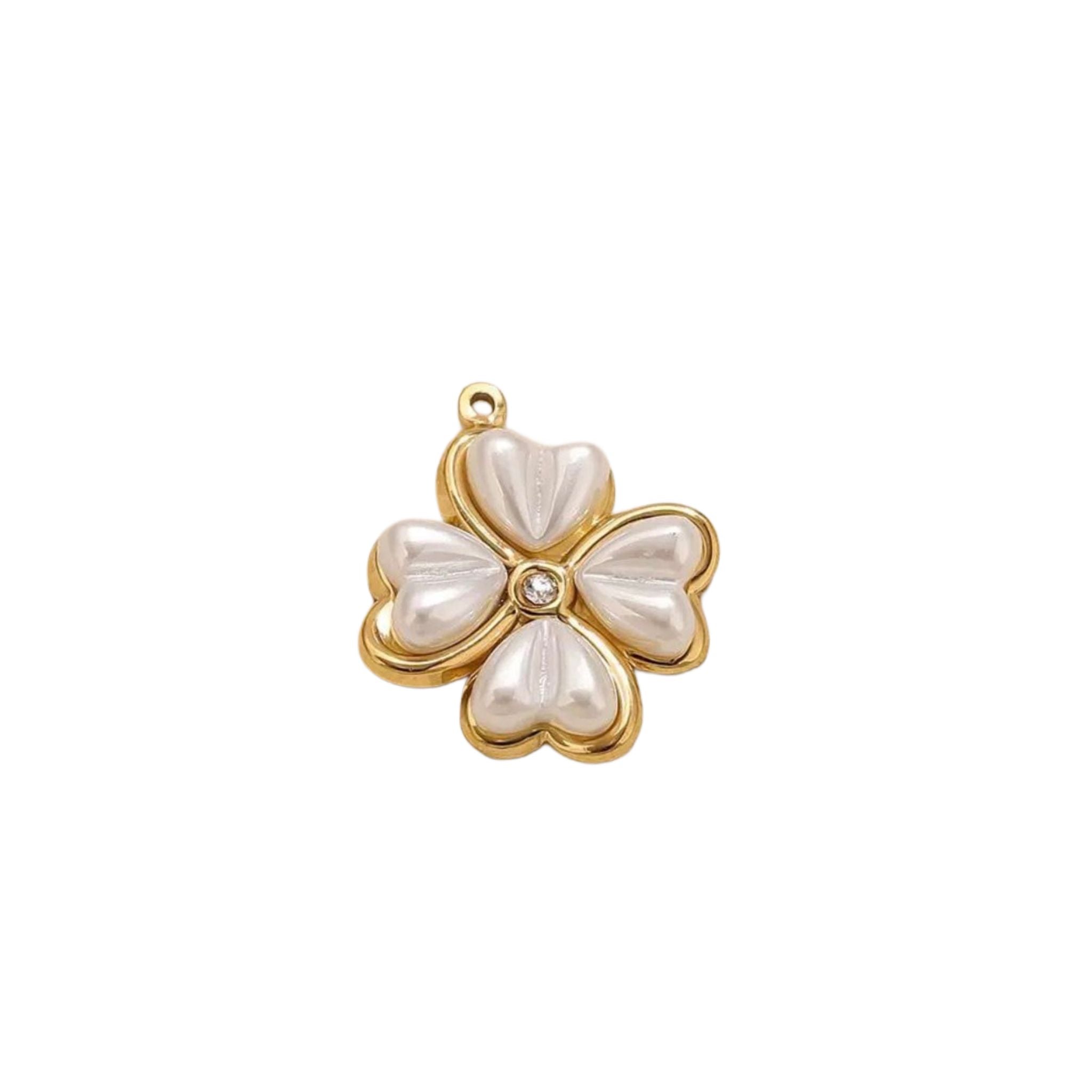 CC PEARL CLOVER CHARM