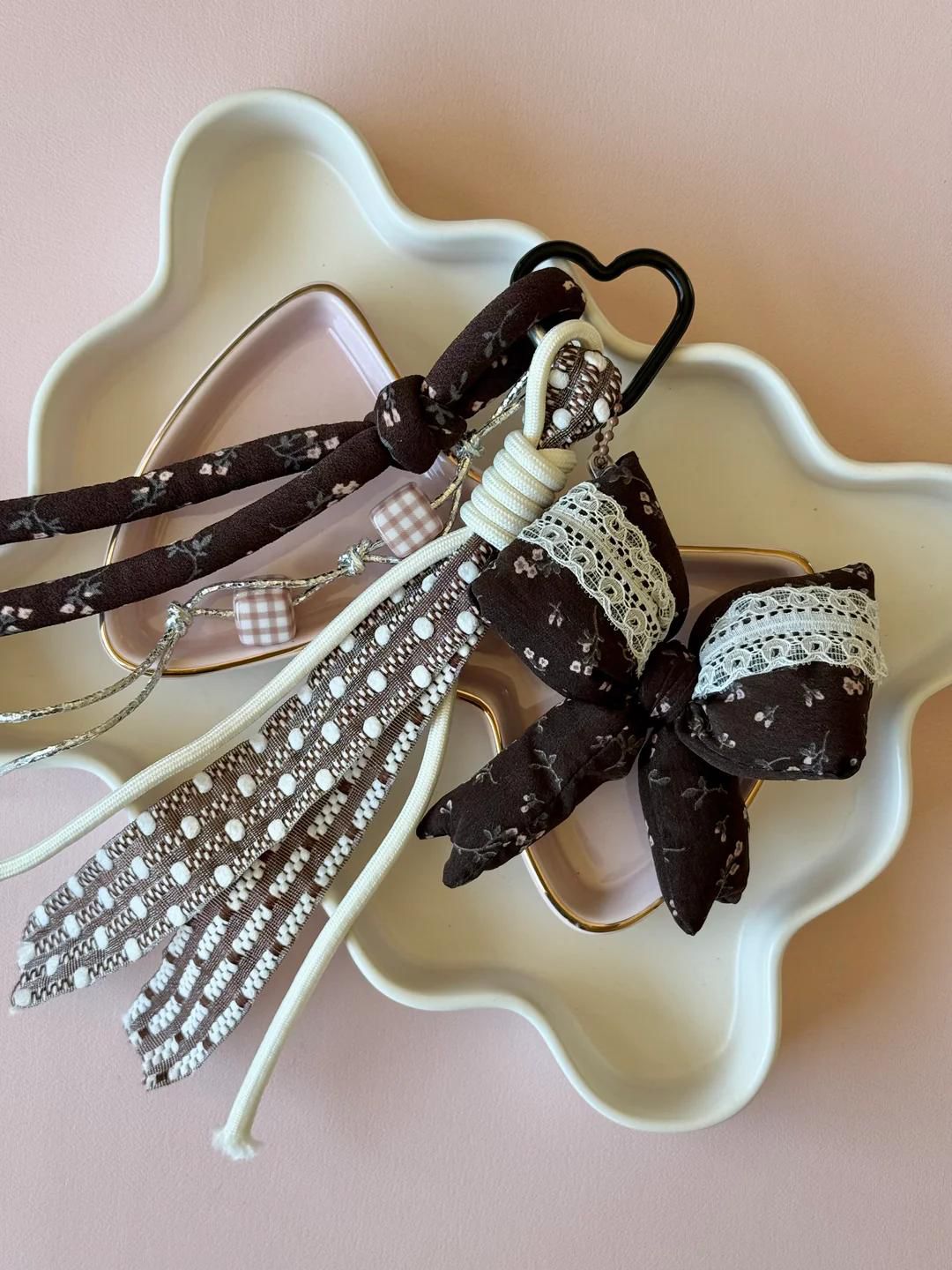CC BOW AND LACE BAG CHARM