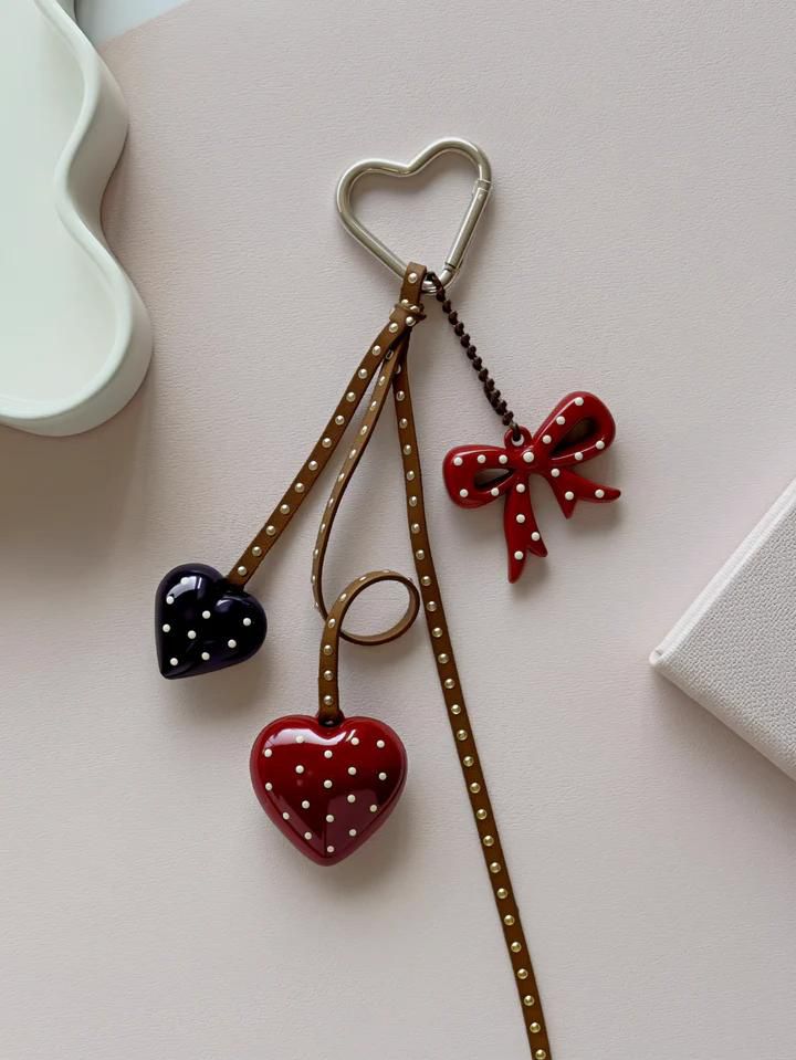 CC LOVE STORY BAG CHARM