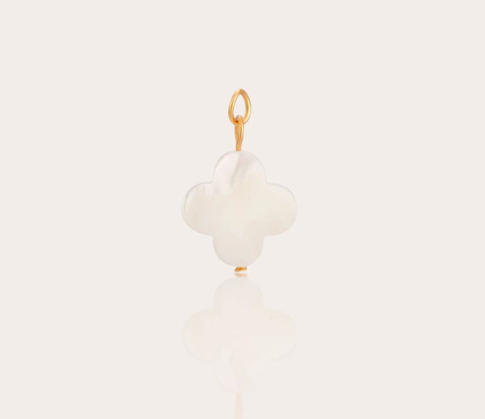 WHITE CLOVER CHARM