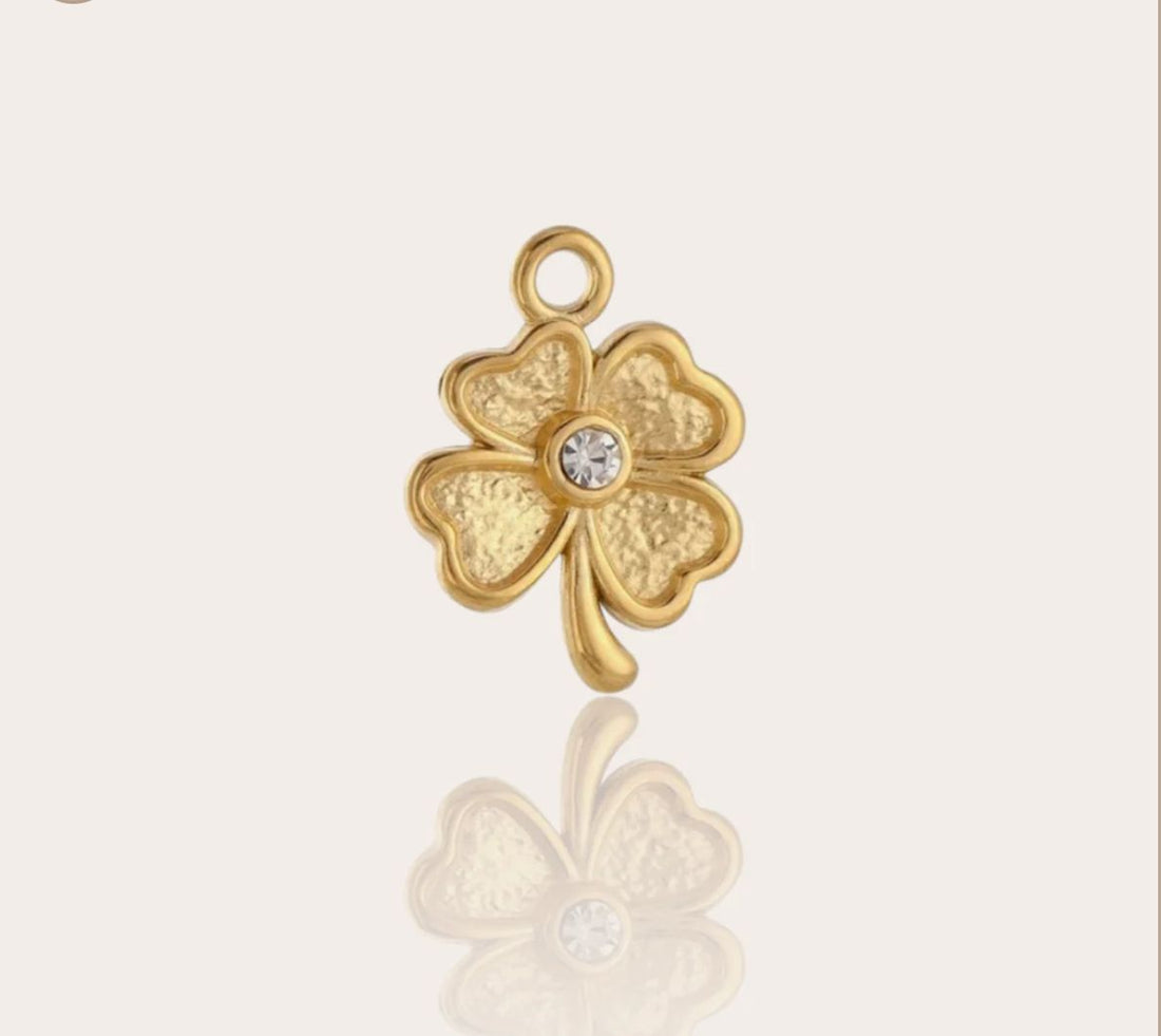 ZIRCONIA CLOVER CHARM