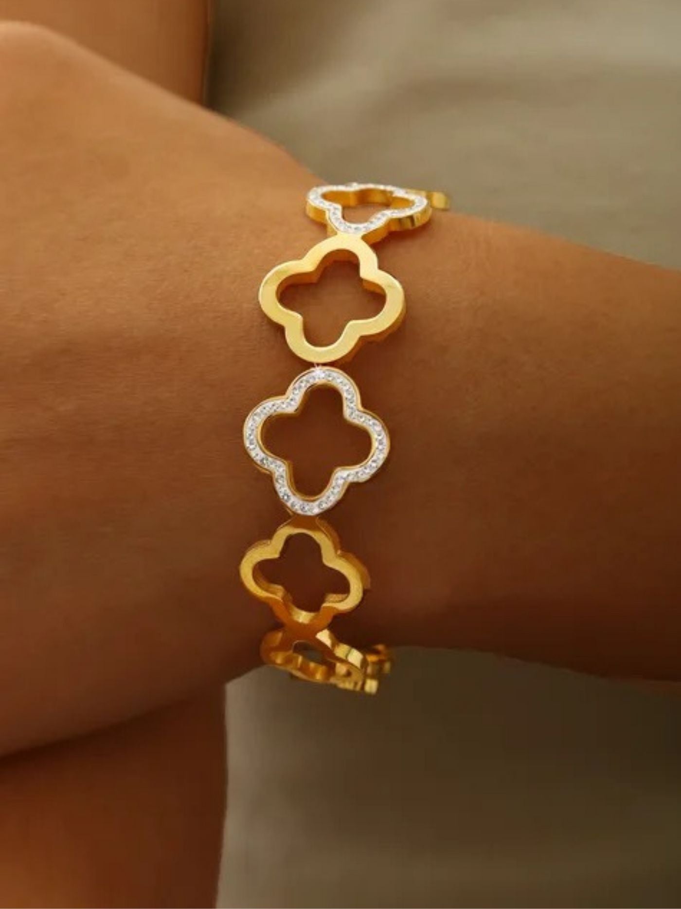 Modern gold stainless steel zyra clover bangle for her