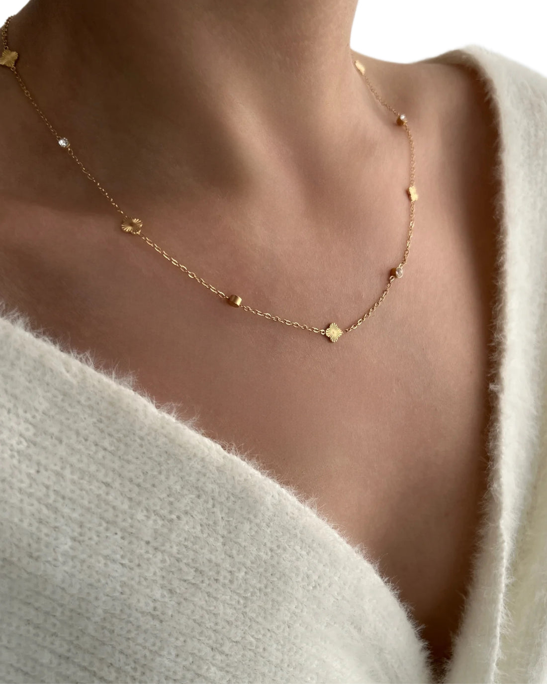 EMILY CLOVER NECKLACE