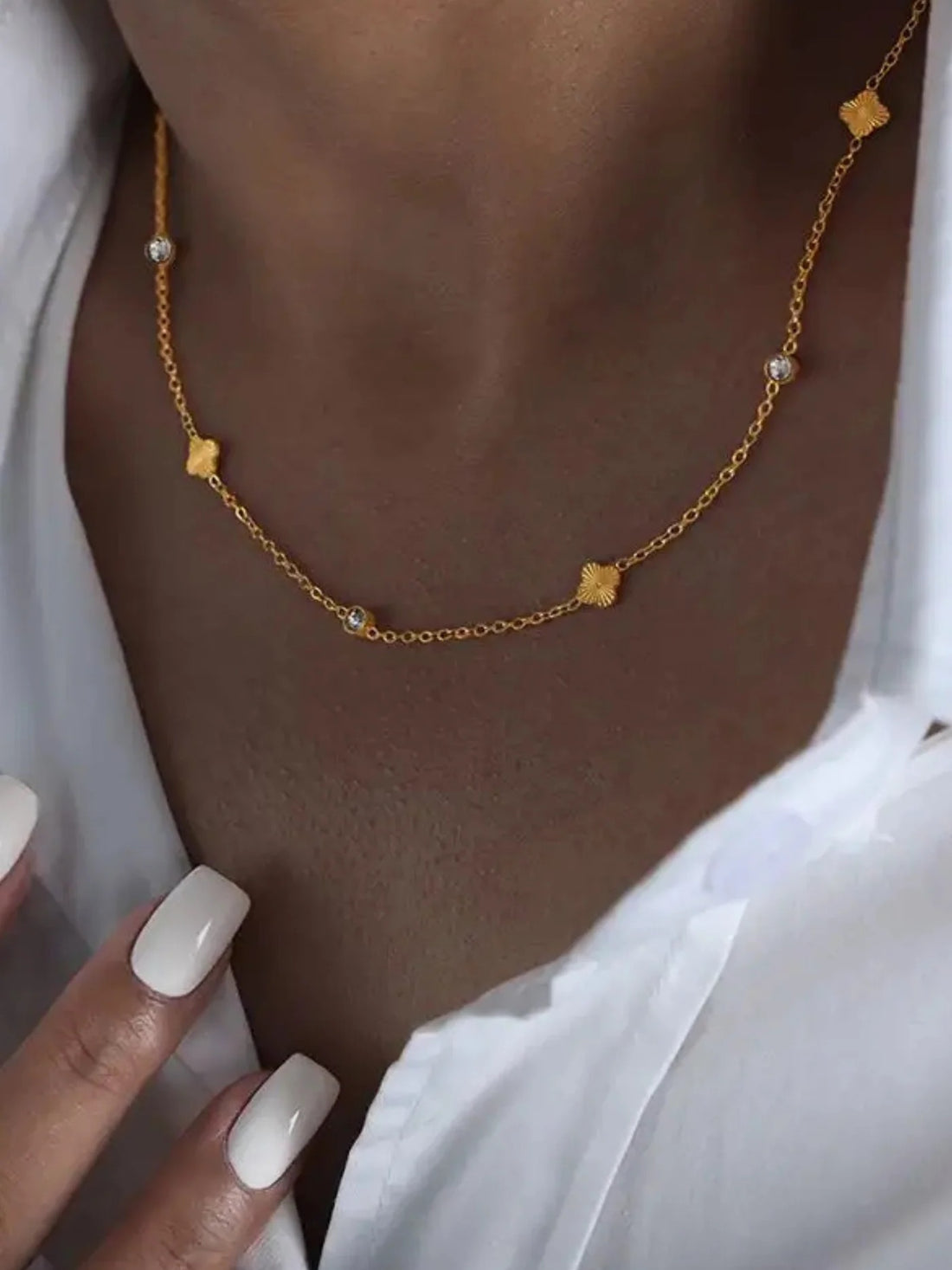 EMILY CLOVER NECKLACE